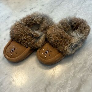 Manitobah Mukluks mini suede moccasin